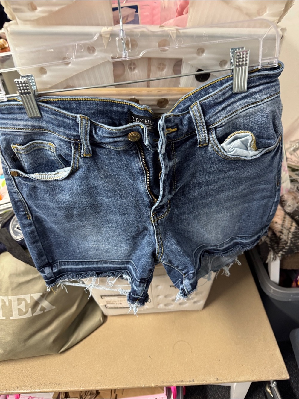 Judy blue denim shorts L // 081637